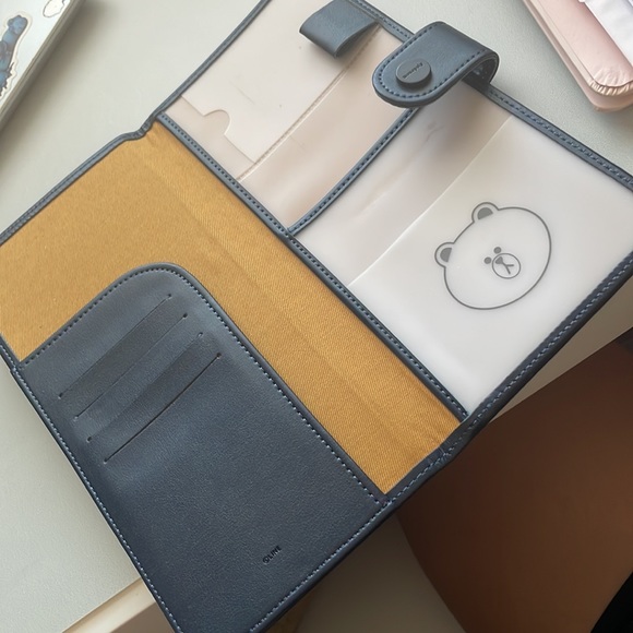 passport holder - Picture 2 of 2